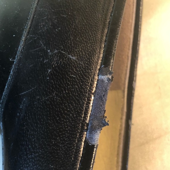 Shoes - Picture 4 of 7